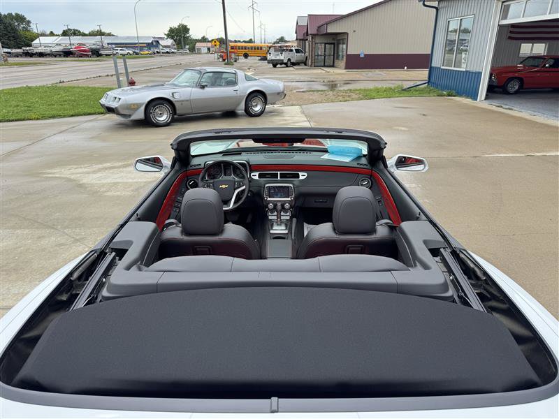 Used 2015 Chevrolet Camaro SS w/ RS Package RWD image 33