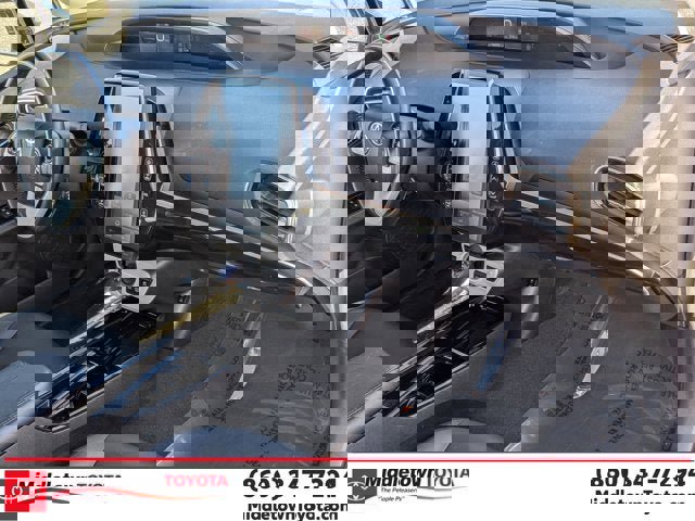 Used 2017 Toyota Prius Prime Premium image 38