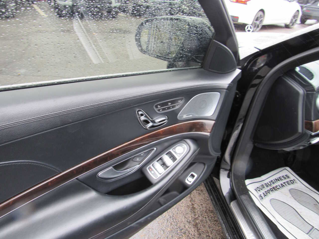 Used 2019 Mercedes-Benz S 560 4MATIC Sedan image 11