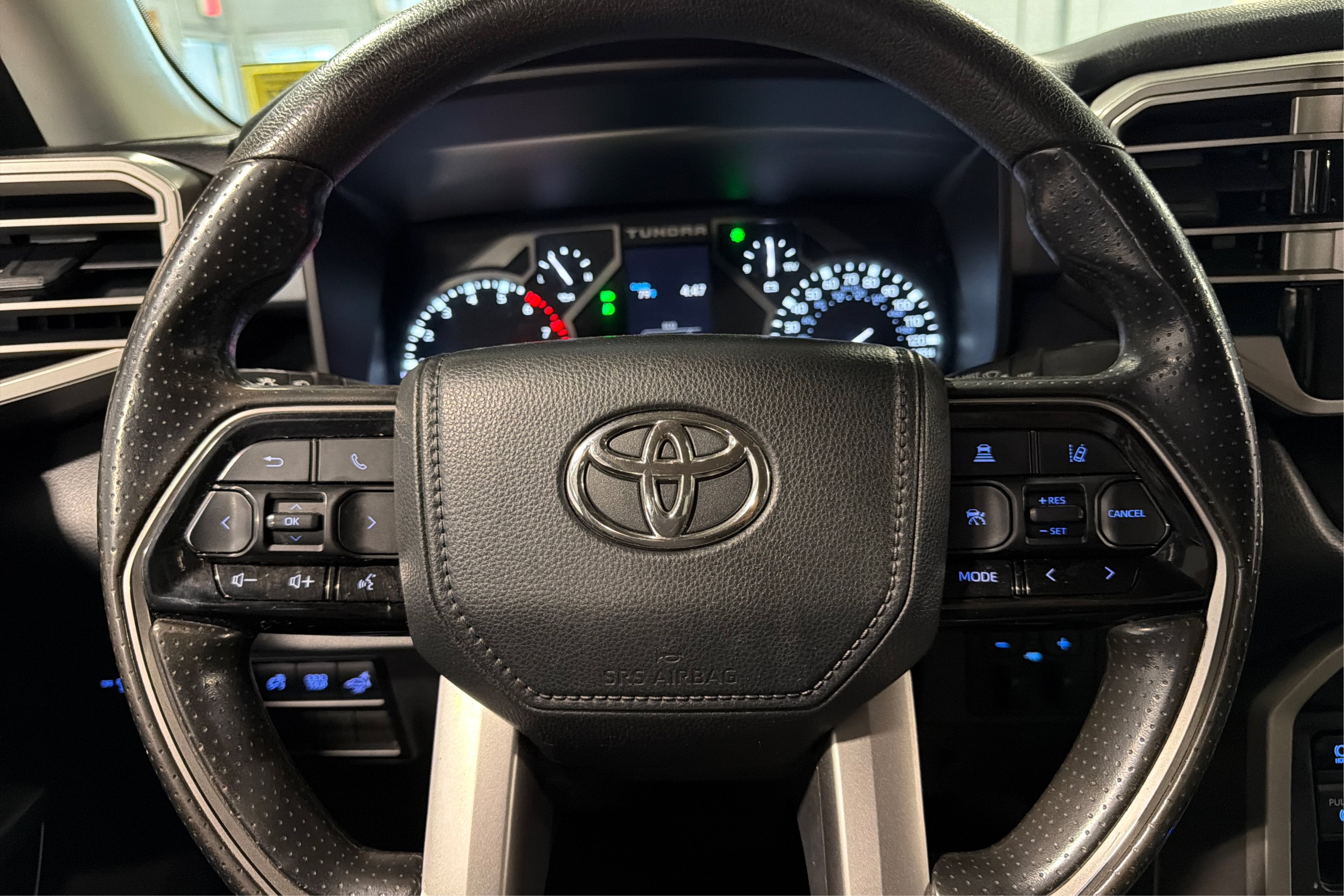 Used 2022 Toyota Tundra SR5 AWD/4WD image 21