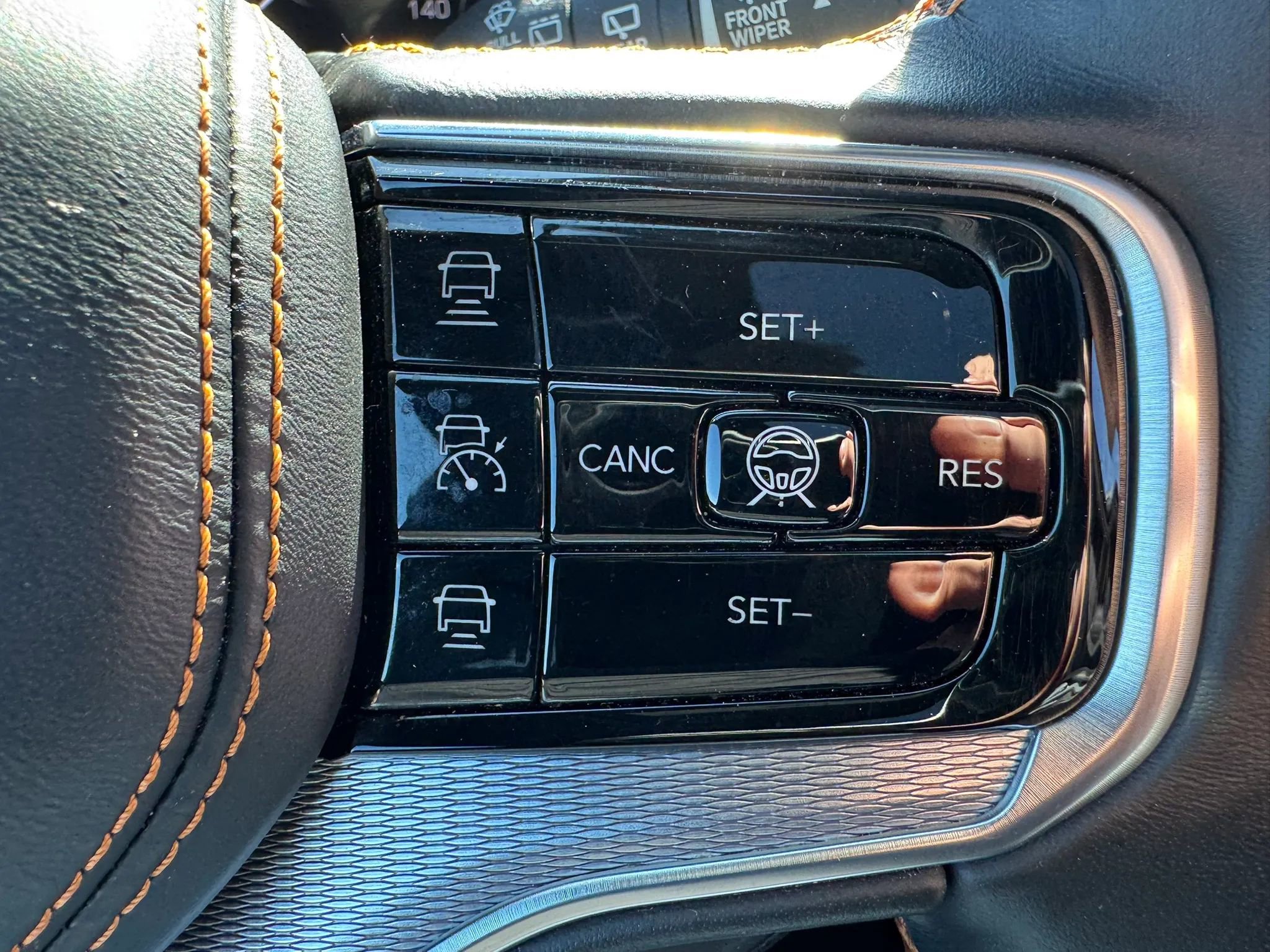 Used 2023 Jeep Grand Wagoneer Series III image 14