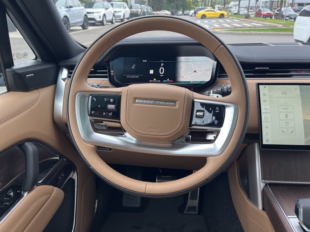 New 2026 Land Rover Range Rover Long Wheelbase SE AWD/4WD image 24