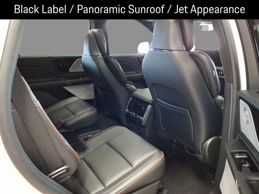 Certified 2025 Lincoln Aviator Black Label w/ Jet Appearance Package image 12