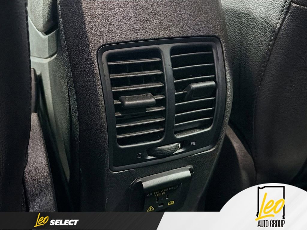 Used 2019 Ford Escape Titanium AWD/4WD image 25