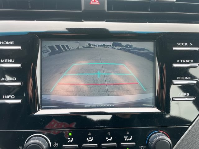 Used 2018 Toyota Camry LE FWD image 18