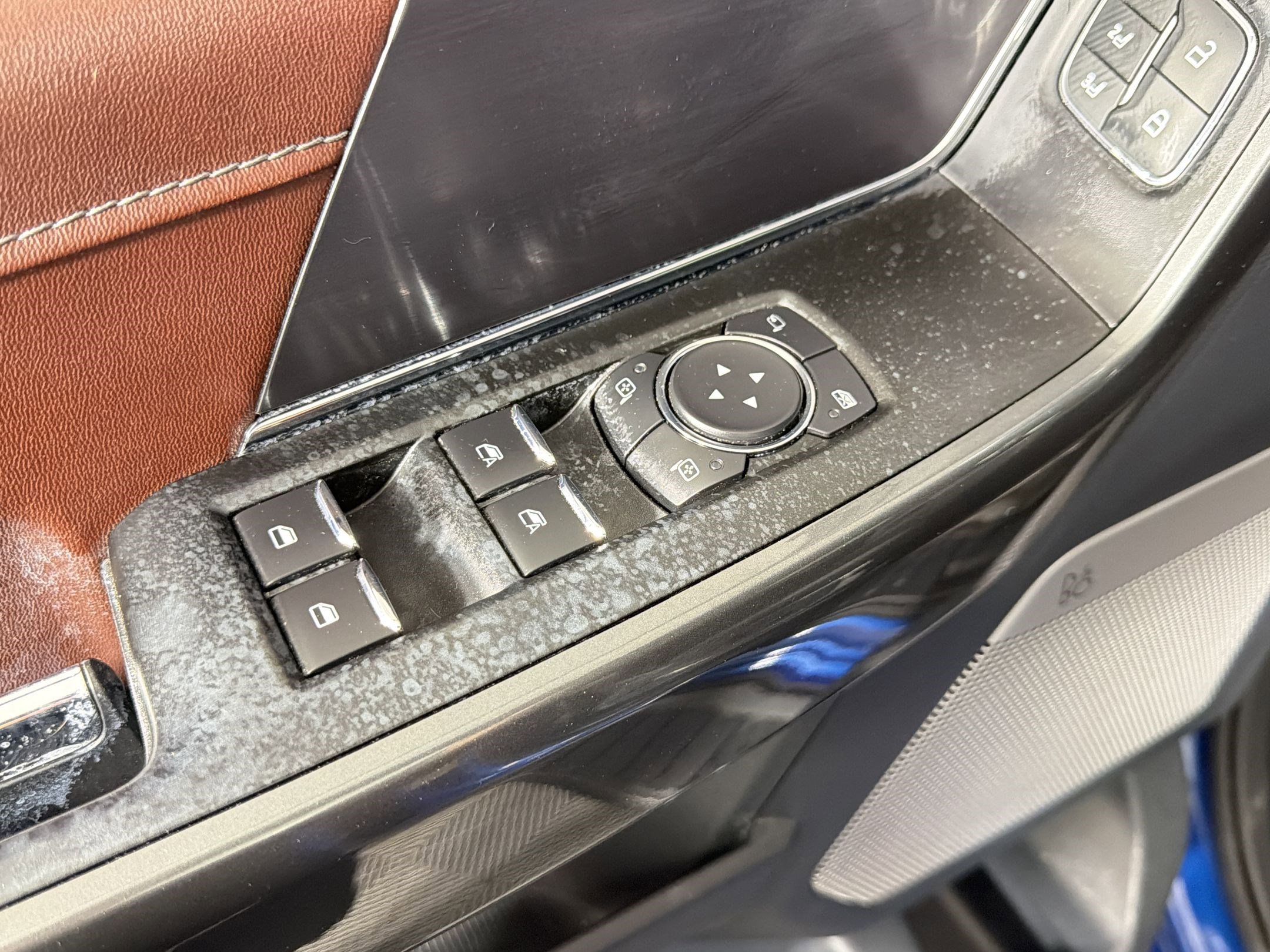 Used 2022 Ford F150 Lariat image 10