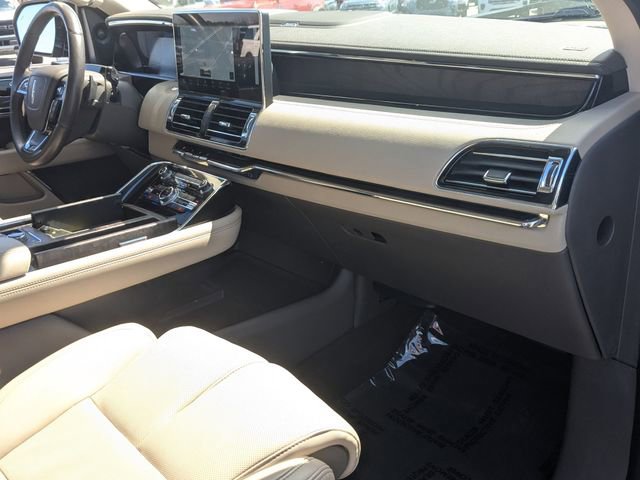 Used 2022 Lincoln Navigator Reserve image 31