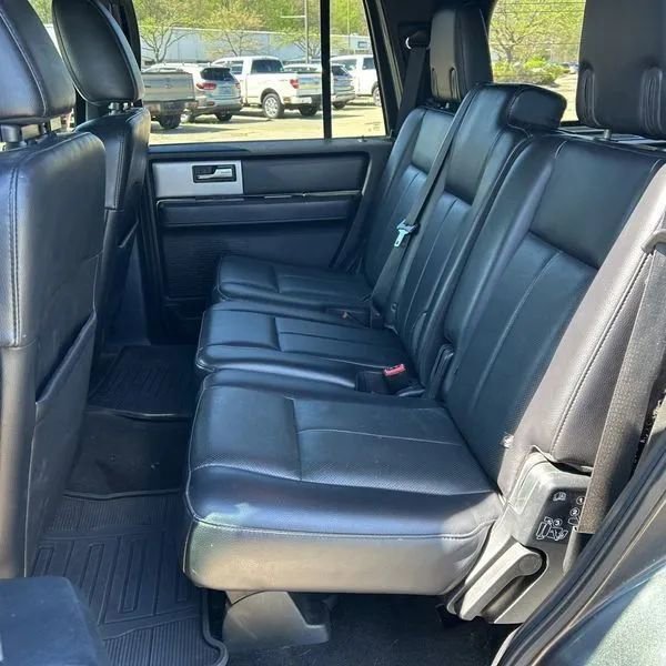 Used 2017 Ford Expedition Limited AWD/4WD image 24