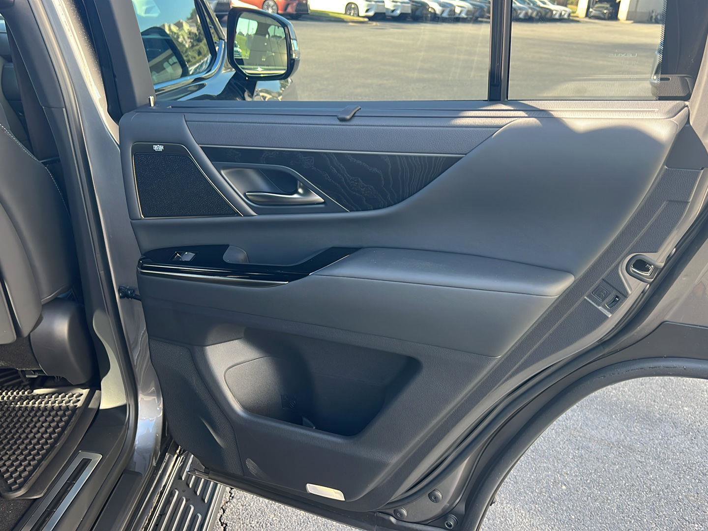 New 2026 Lexus LX 600 4WD w/ Luxury Package image 16