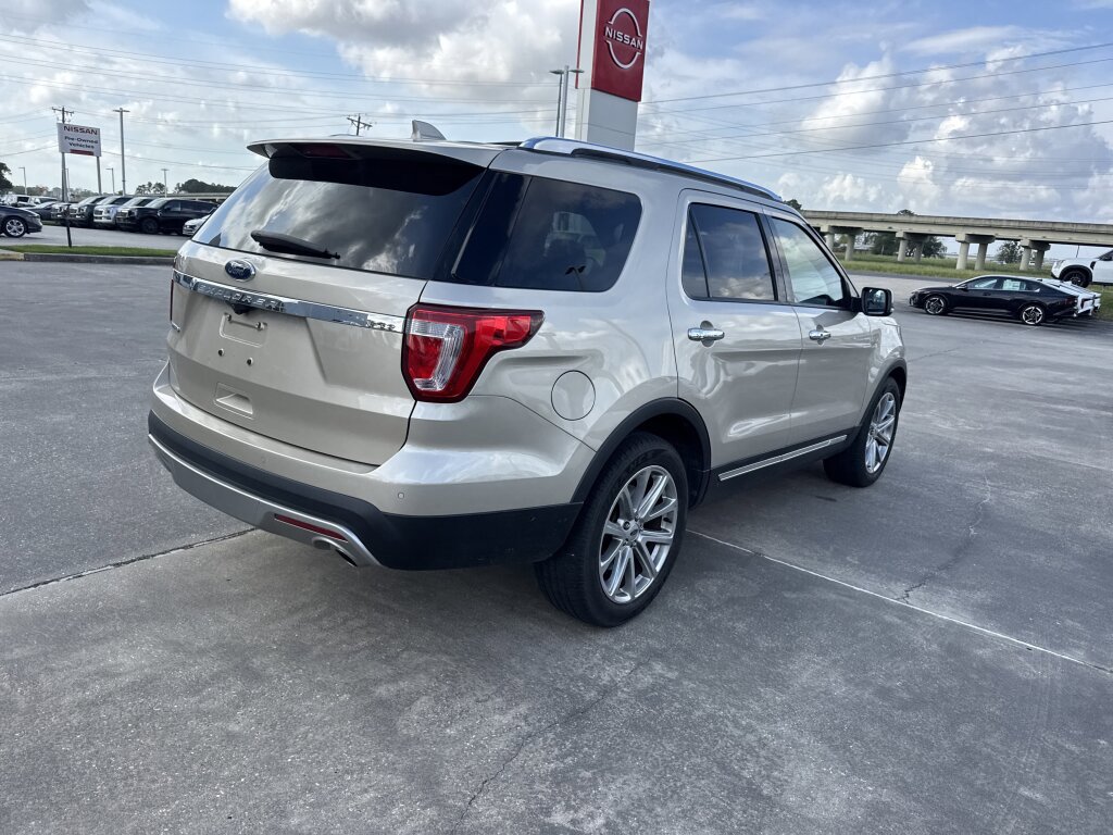 Used 2017 Ford Explorer Limited w/ Equipment Group 301A image 15
