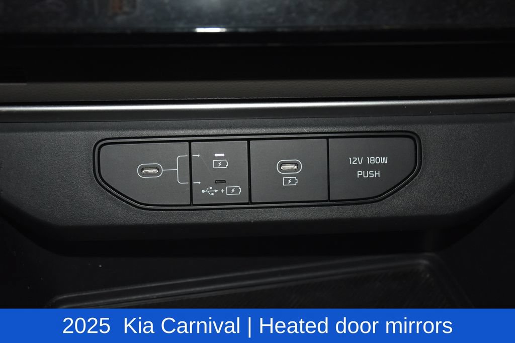 Used 2025 Kia Carnival FWD image 22