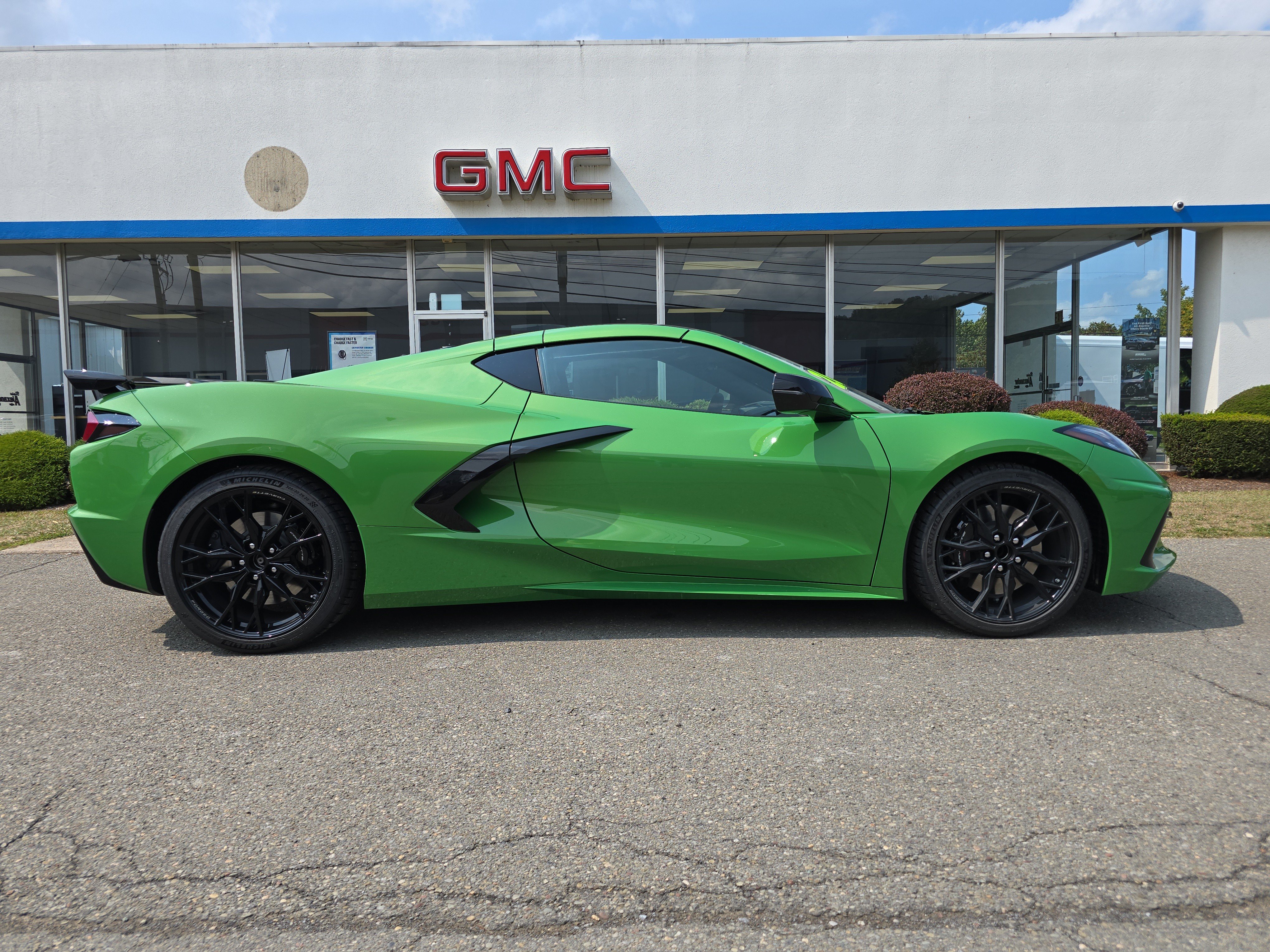 New 2026 Chevrolet Corvette Stingray Premium Cpe w/ Z51 Performance Package RWD image 2