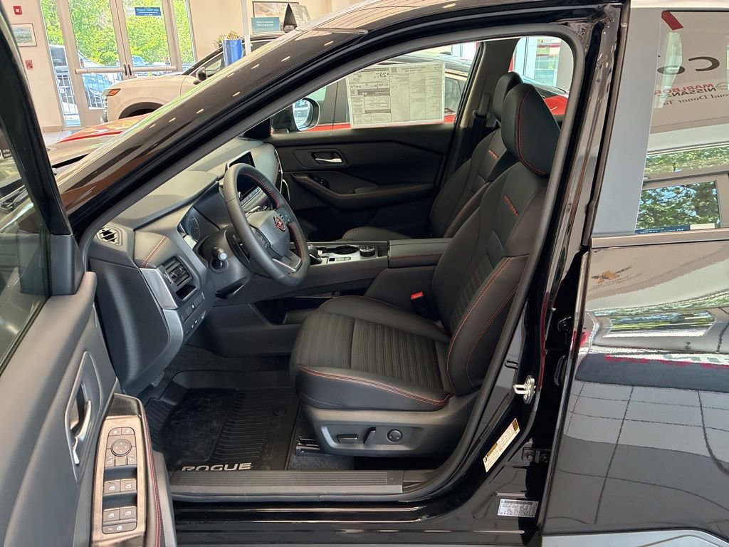 New 2026 Nissan Rogue SV AWD/4WD image 8