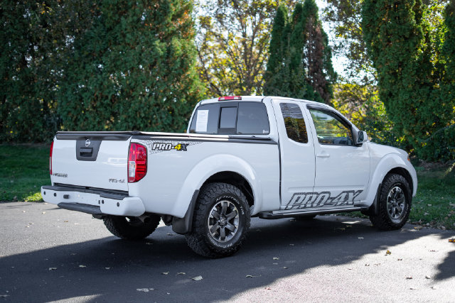 Used 2014 Nissan Frontier PRO-4X w/ Pro-4x Graphics Package AWD/4WD image 5