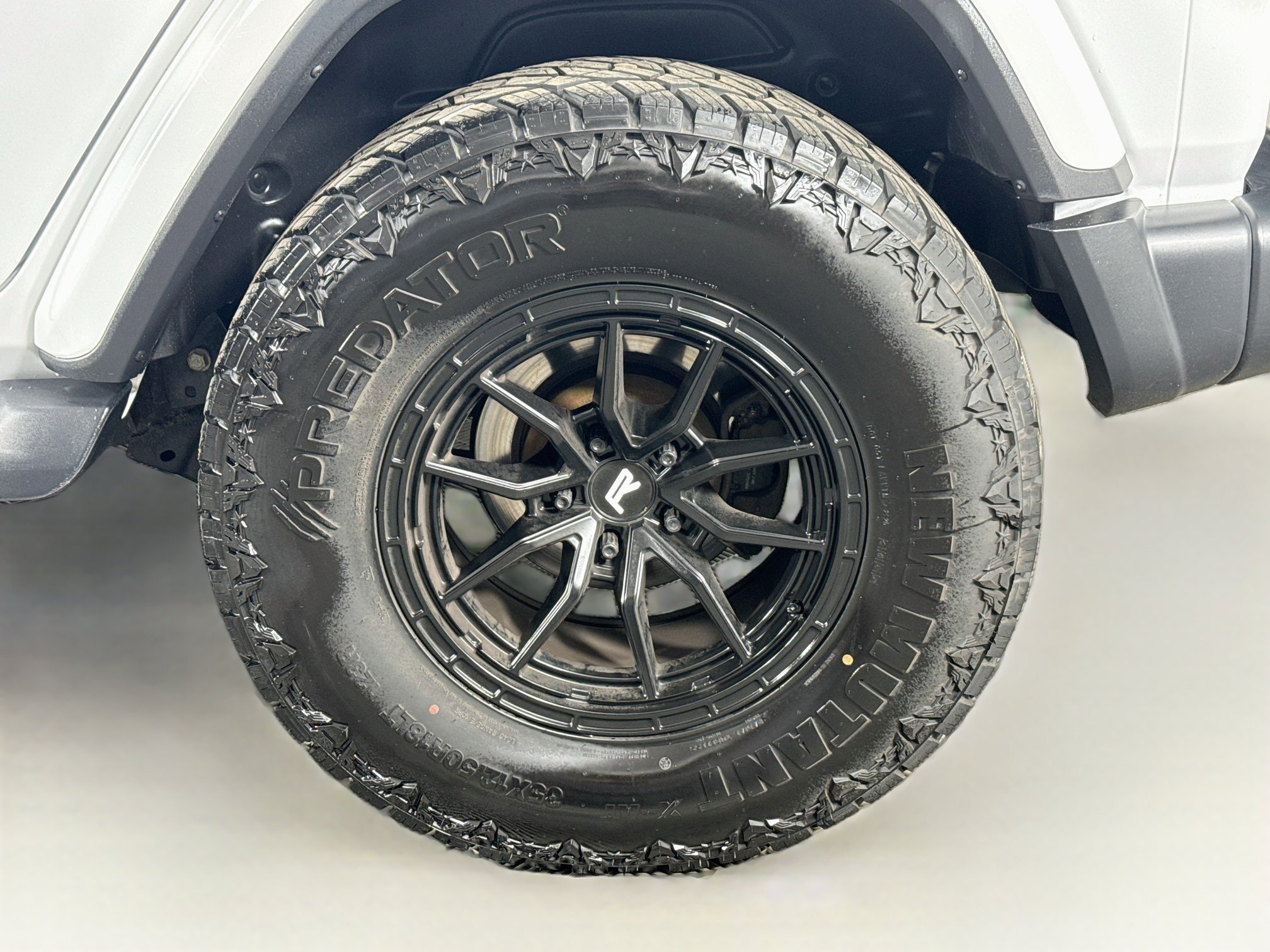 Used 2020 Jeep Wrangler Unlimited Sahara AWD/4WD image 9