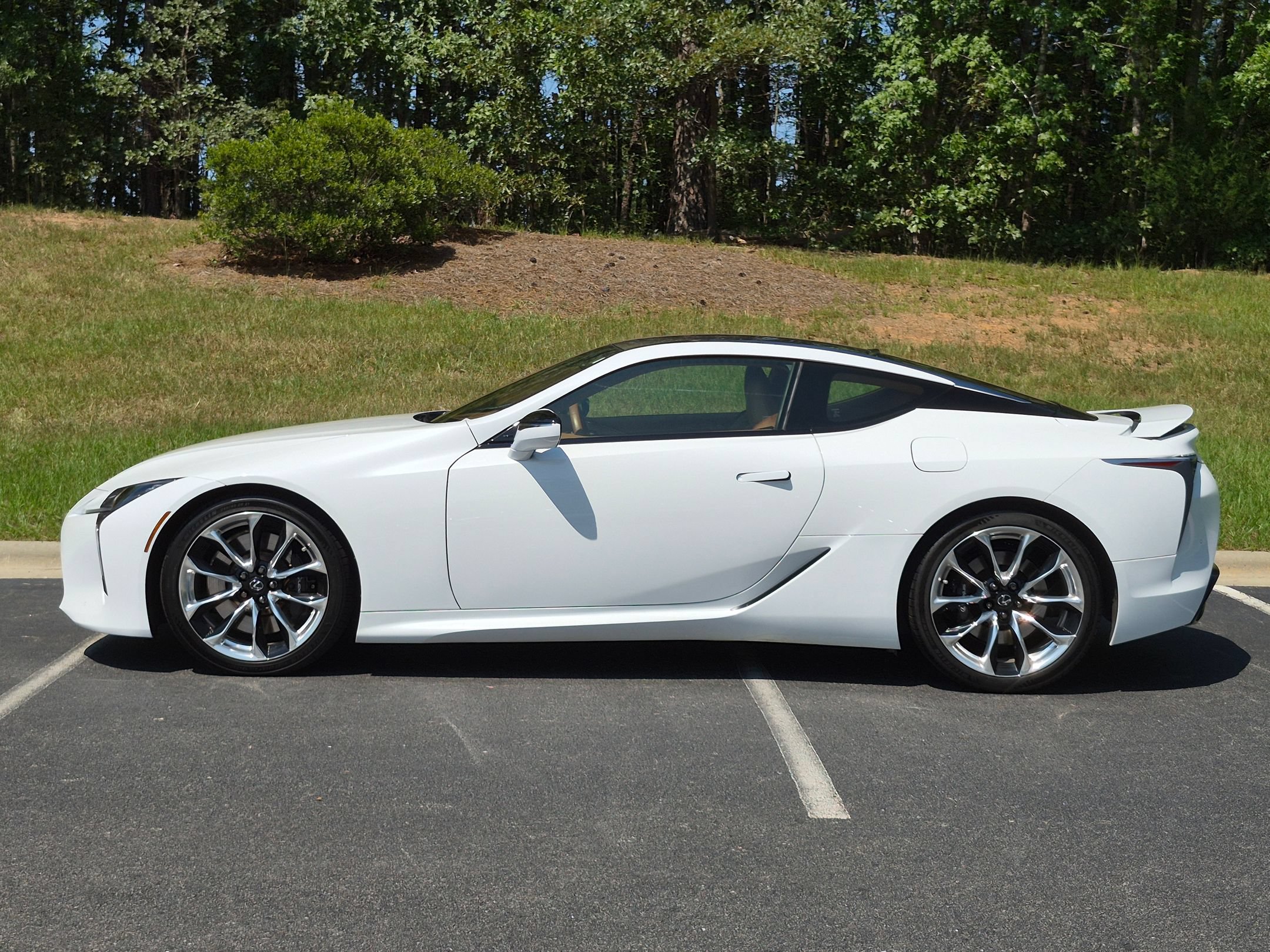 Used 2023 Lexus LC 500 Coupe w/ Dynamic Handling Package RWD image 2