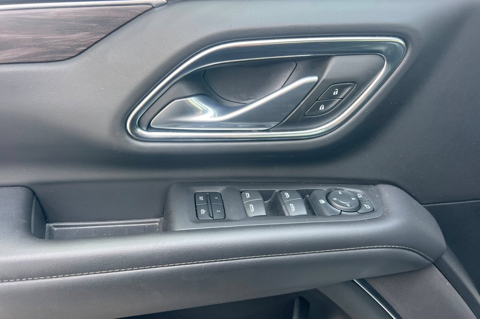 Used 2024 Chevrolet Tahoe LT AWD/4WD image 8