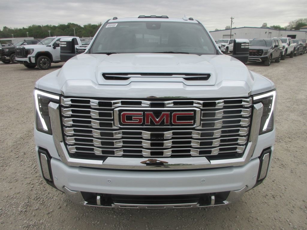 New 2026 GMC Sierra 2500 Denali w/ Denali Reserve Package image 11