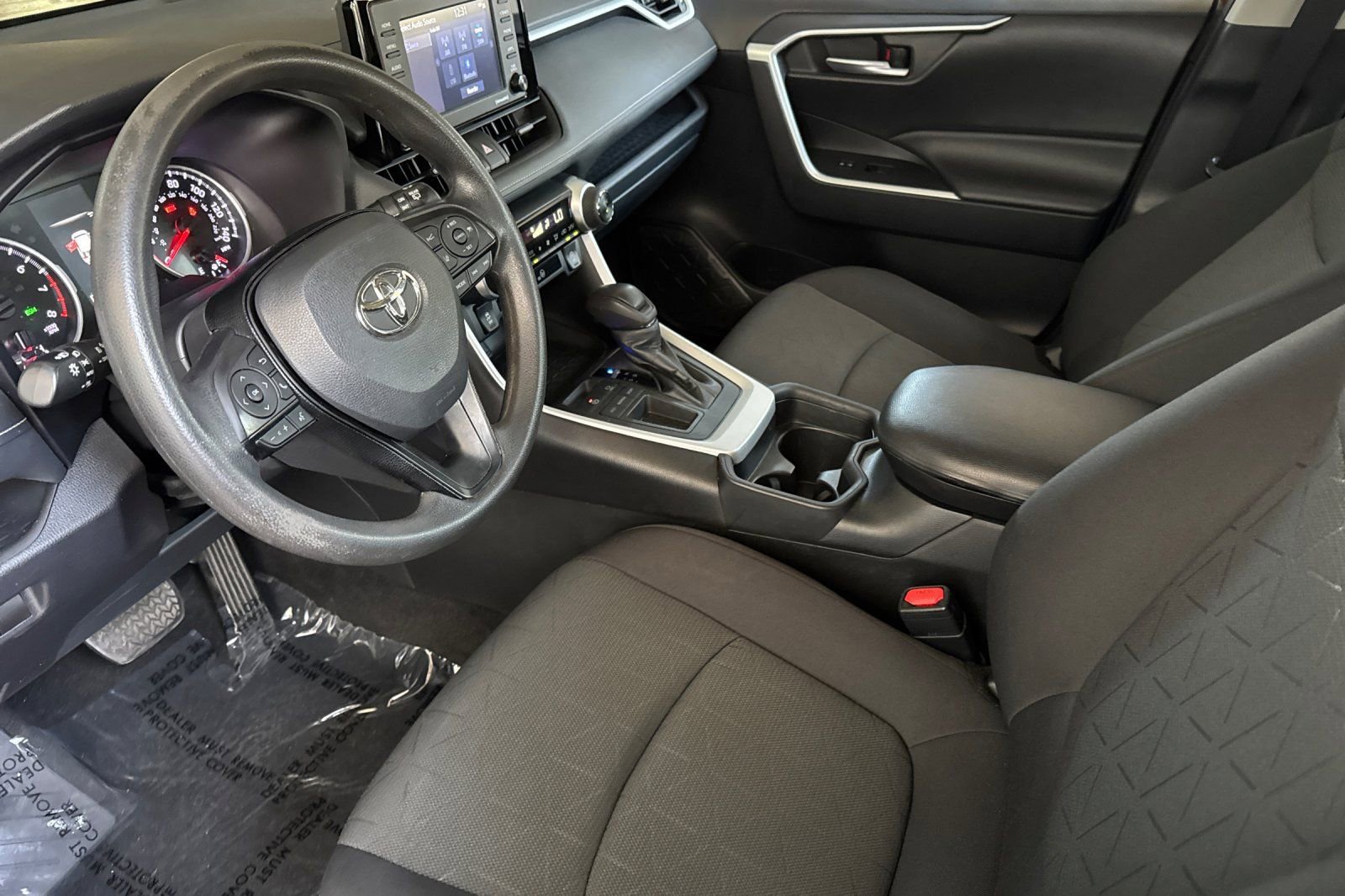 Used 2021 Toyota RAV4 XLE FWD image 12