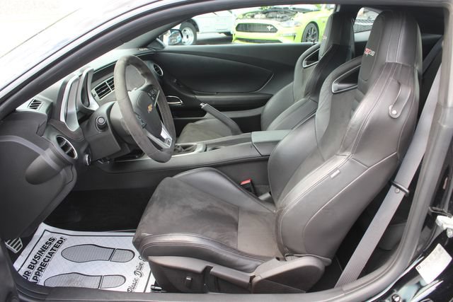 Used 2014 Chevrolet Camaro Z/28 RWD image 10