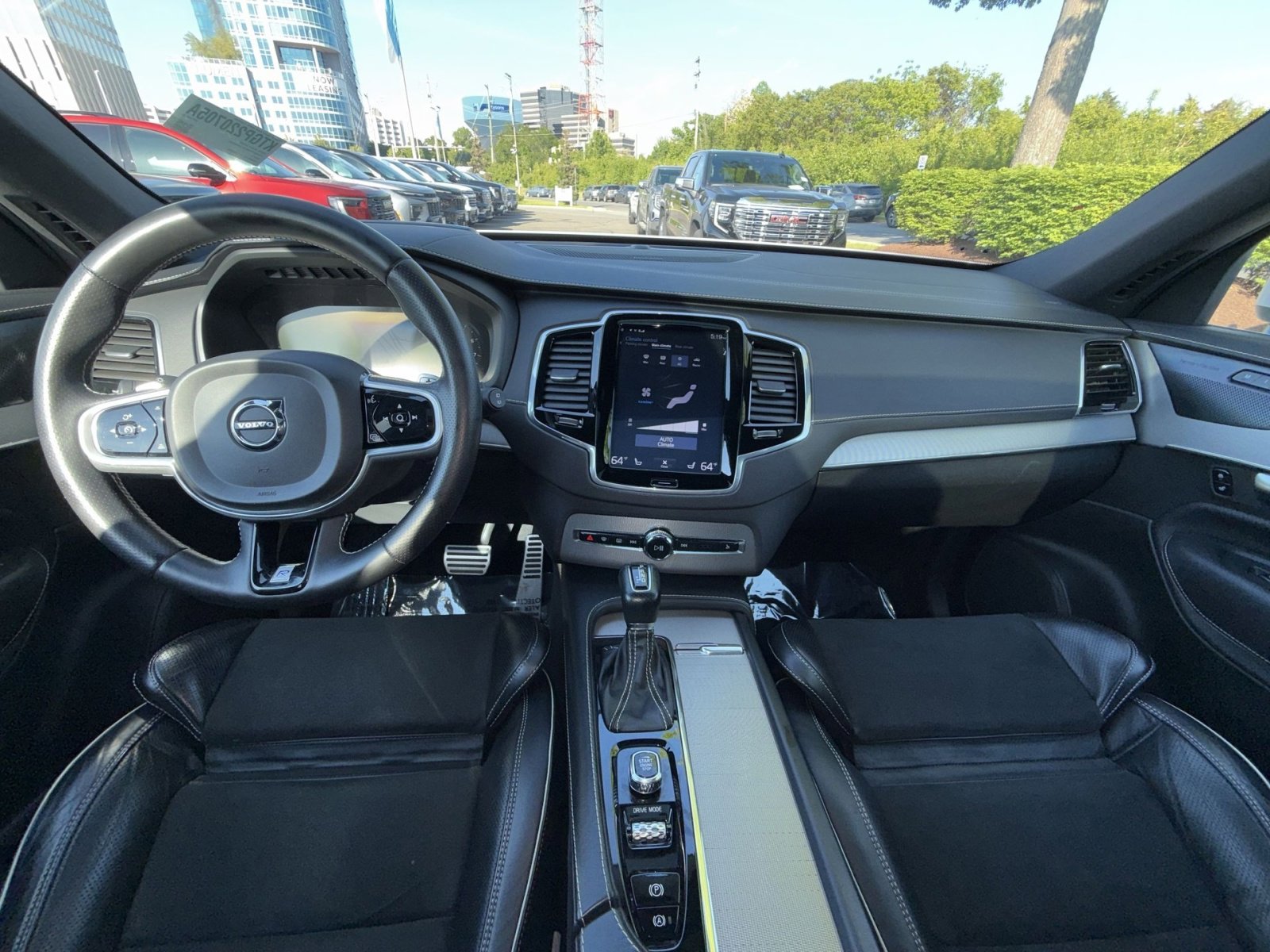 Used 2019 Volvo XC90 T6 R-Design w/ Advanced Package AWD/4WD image 23