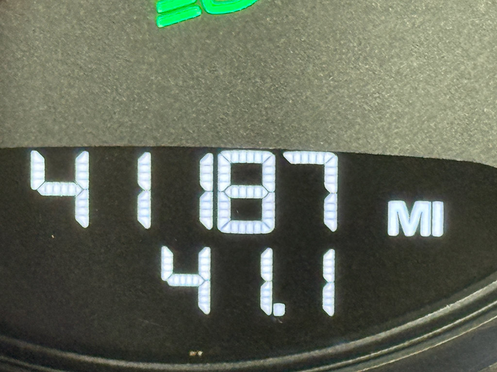 Used 2018 Porsche Macan Base (PDK) image 24