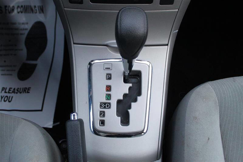 Used 2013 Toyota Corolla L image 19