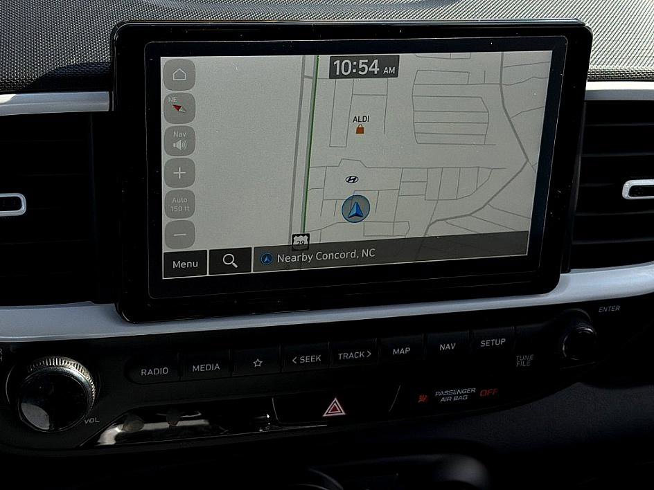 Certified 2025 Hyundai Venue Limited image 12