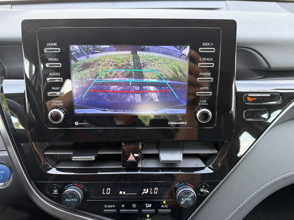 Used 2024 Toyota Camry SE FWD image 14