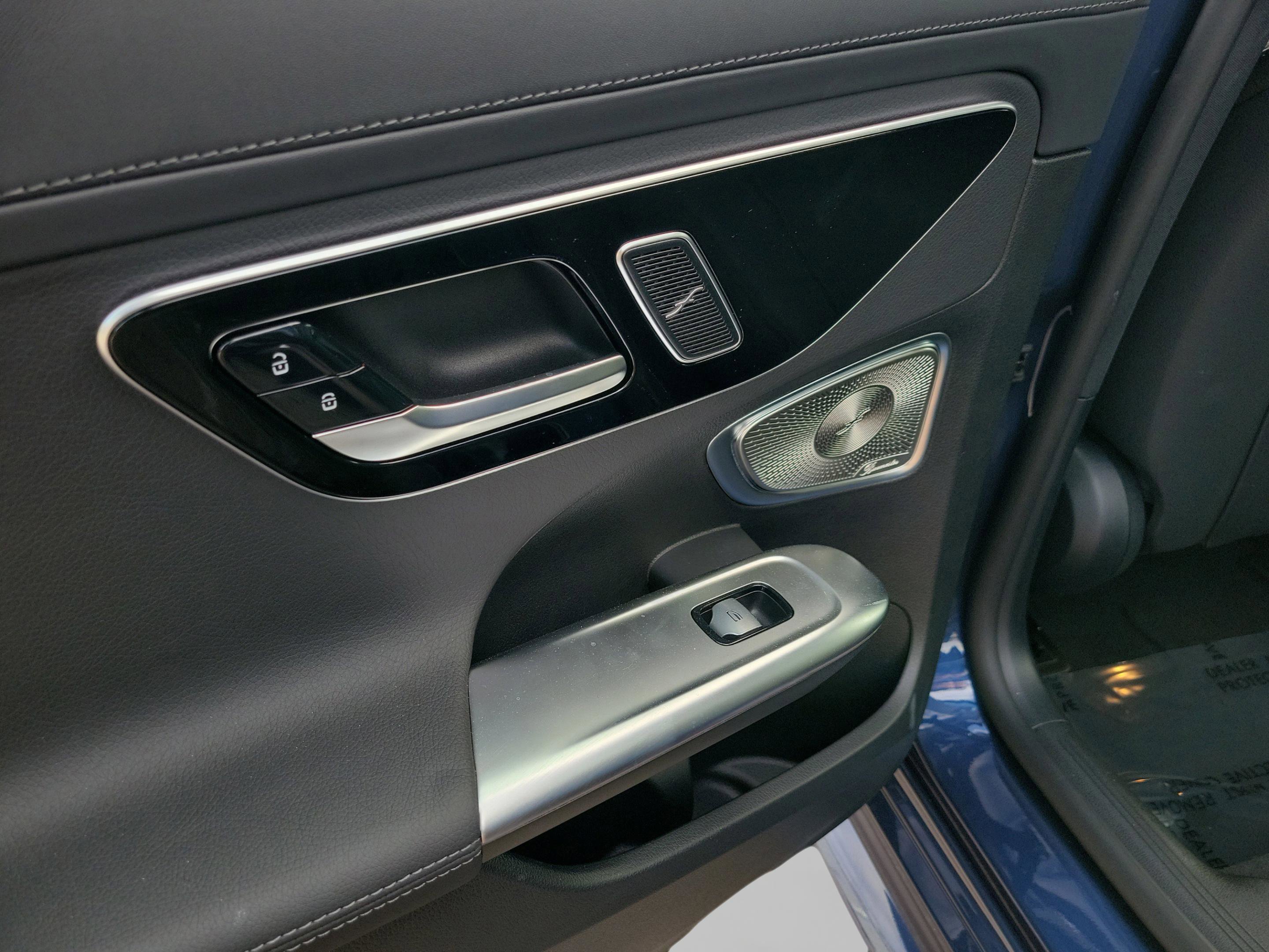 Certified 2025 Mercedes-Benz C 300 Sedan image 12