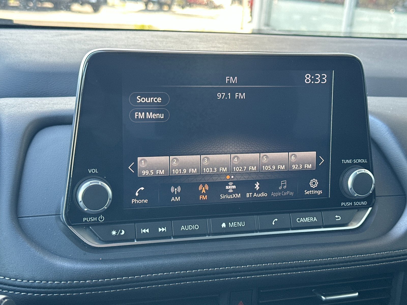 Used 2024 Nissan Rogue SV image 17