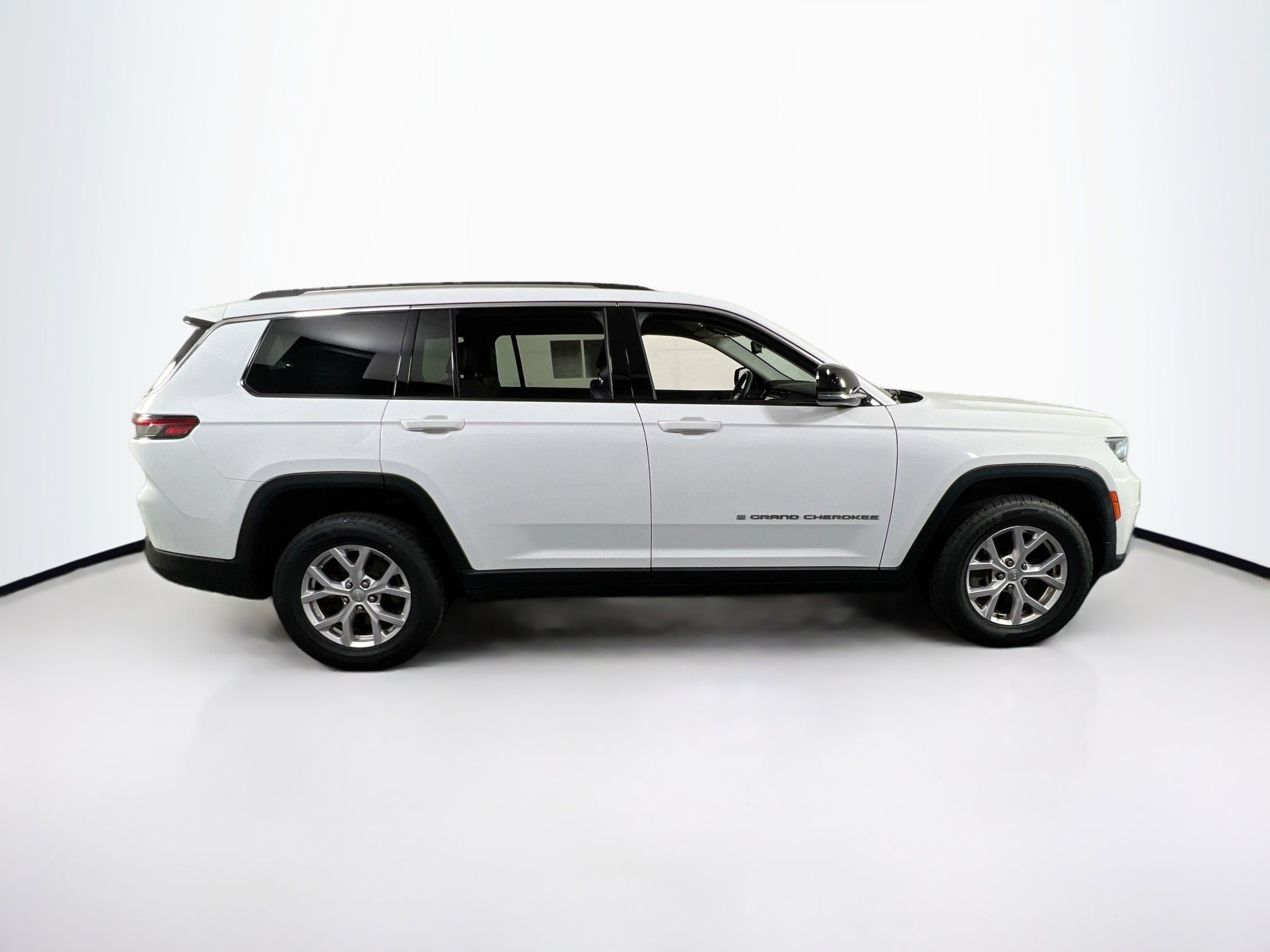 Used 2021 Jeep Grand Cherokee L Limited image 4