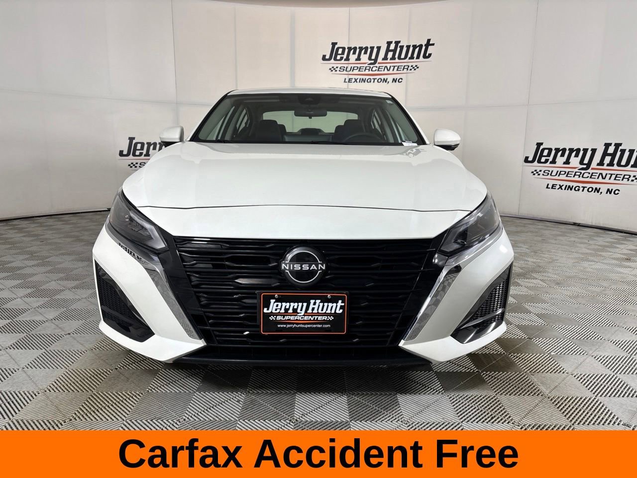 Used 2023 Nissan Altima 2.5 SL AWD/4WD image 3