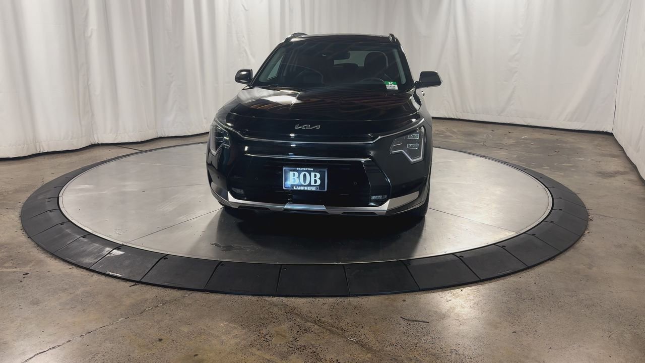 Certified 2025 Kia Niro SX Touring image 4