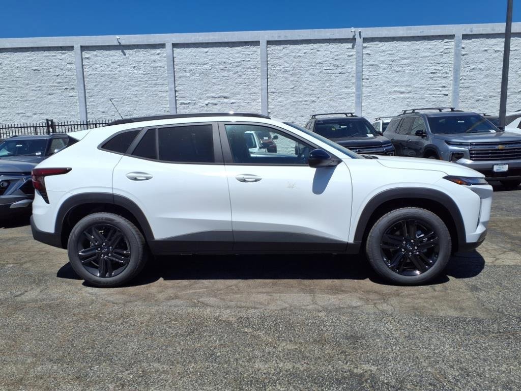 New 2025 Chevrolet Trax ACTIV w/ Driver Confidence Package image 3