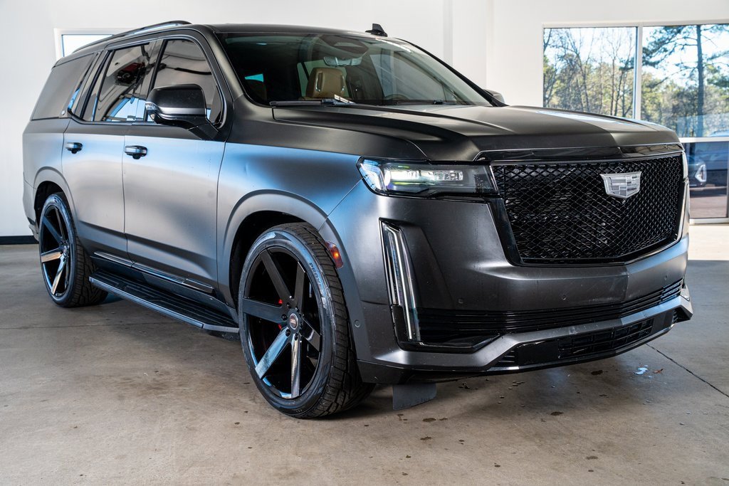 Used 2021 Cadillac Escalade Sport w/ Driver Assist Tech Package image 4