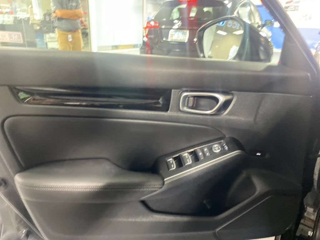 Used 2024 Honda Civic Touring image 9