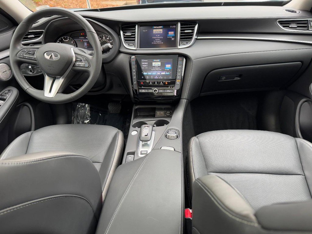 Used 2025 INFINITI QX50 Luxe image 12
