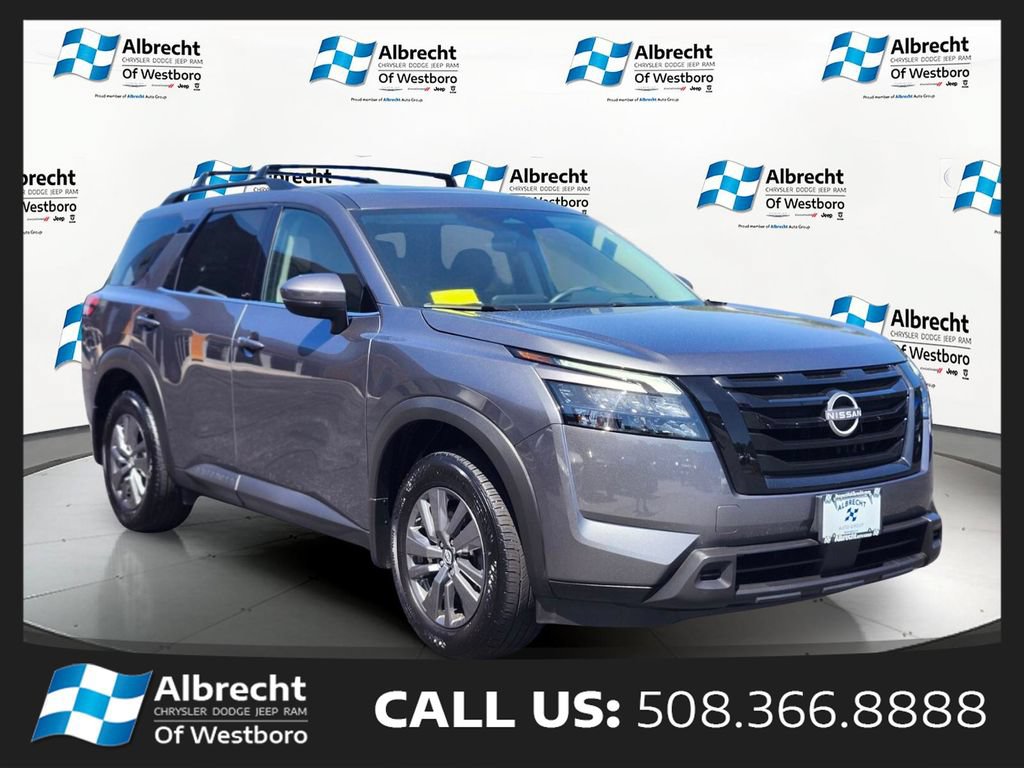 Used 2024 Nissan Pathfinder SV w/ SV Premium Package AWD/4WD image 7
