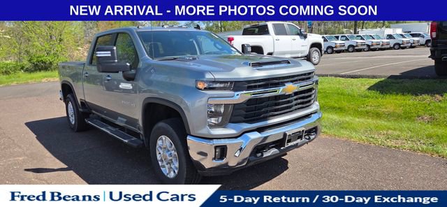 Used 2024 Chevrolet Silverado 2500 LT w/ Convenience Package AWD/4WD image 1