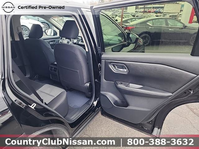 Certified 2024 Nissan Rogue SV image 29