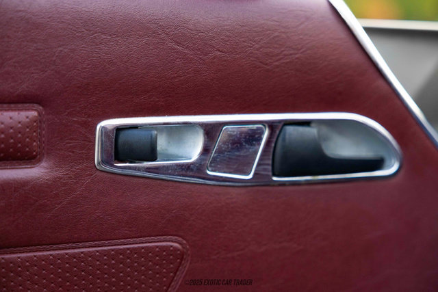 Used 1987 Mercedes-Benz 560 SL image 49