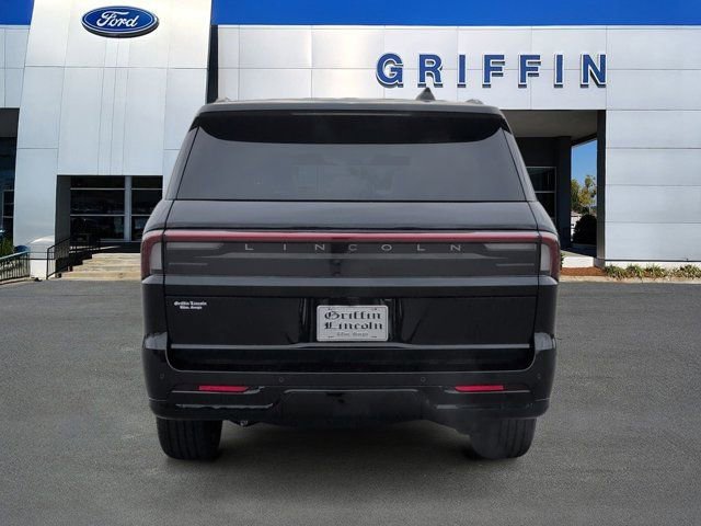 New 2025 Lincoln Navigator Reserve w/ Jet Appearance Package image 8