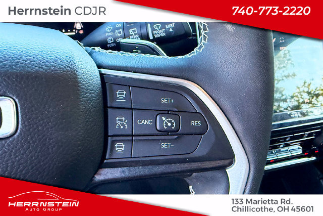 Used 2023 Jeep Grand Cherokee L Laredo AWD/4WD image 20