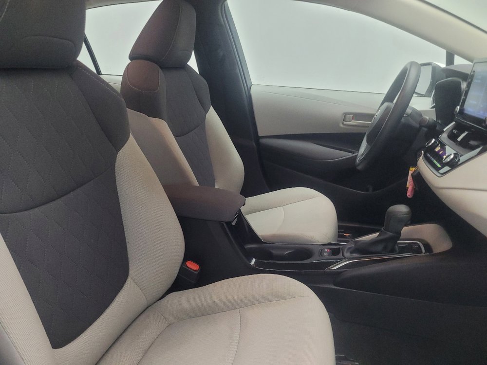 Used 2022 Toyota Corolla LE FWD image 21