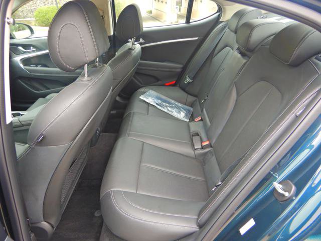 Used 2025 Genesis G70 2.5T image 14