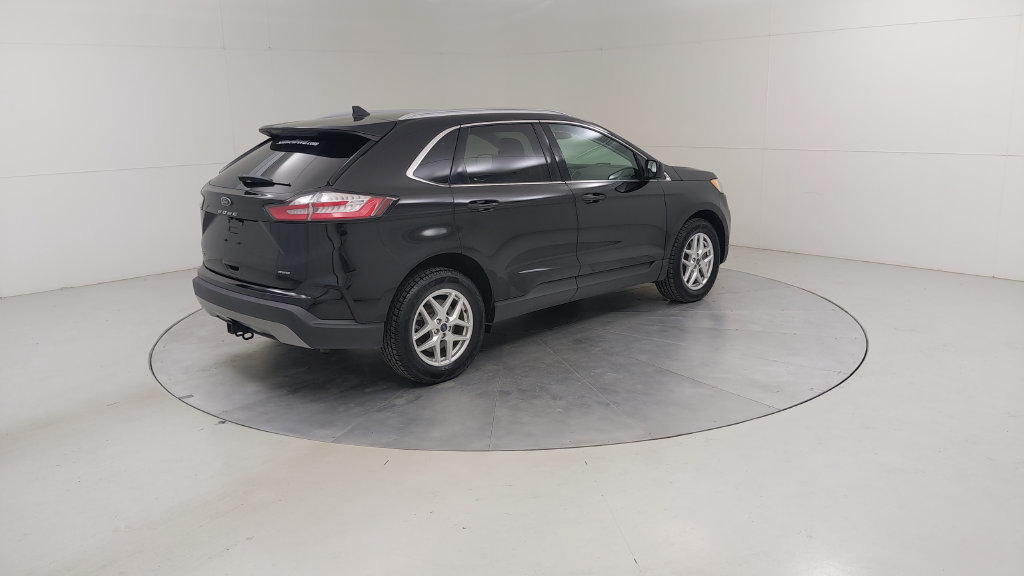 Certified 2022 Ford Edge SEL w/ Convenience Package AWD/4WD image 13