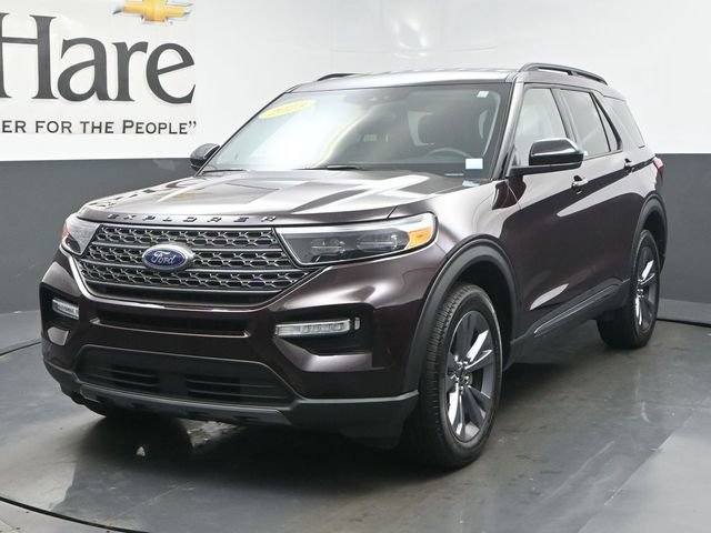 Used 2023 Ford Explorer XLT w/ Equipment Group 202A AWD/4WD image 52