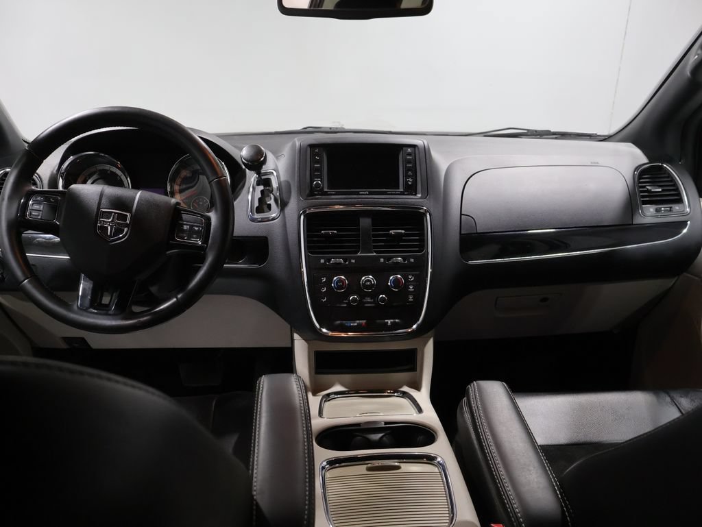 Used 2019 Dodge Grand Caravan SXT FWD image 15