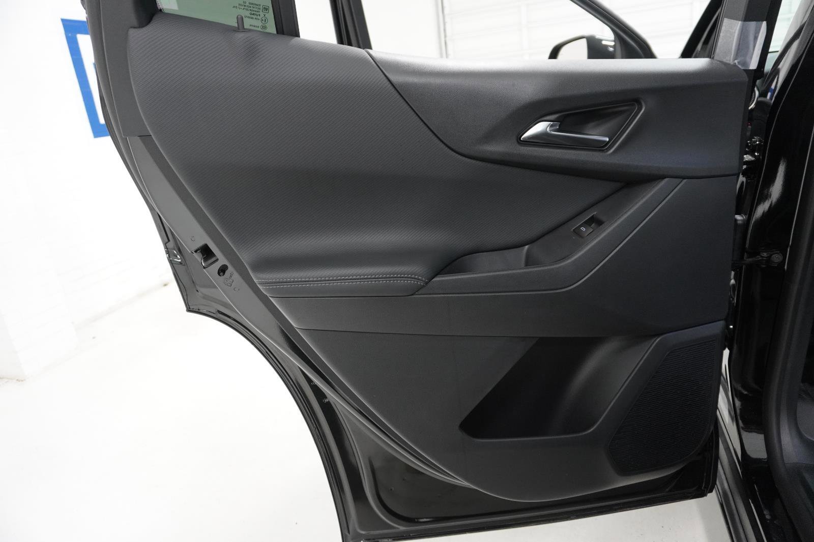 New 2026 Chevrolet Equinox LT image 29